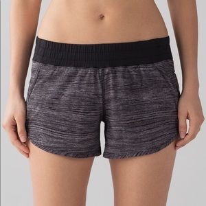 Lululemon black and grey reversible shorts